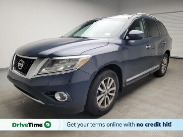 2015 Nissan Pathfinder in Eastpointe, MI 48021