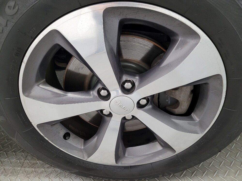 2019 Jeep Cherokee in Eastpointe, MI 48021 - 18055420 31