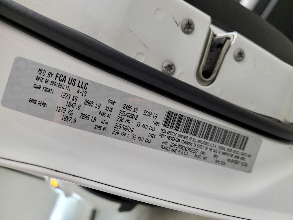 2019 Jeep Cherokee in Eastpointe, MI 48021 - 18055420 33