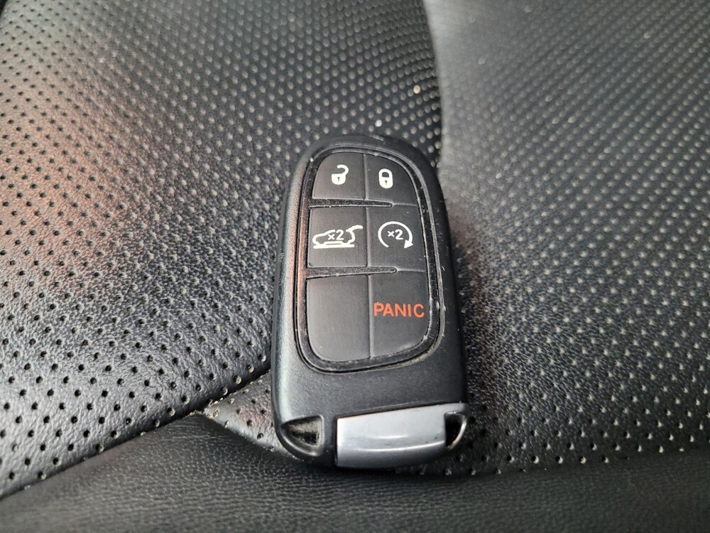 2019 Jeep Cherokee in Eastpointe, MI 48021 - 18055420 32