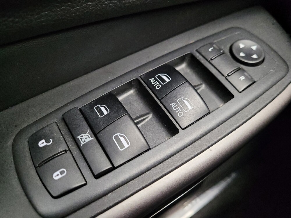 2019 Jeep Cherokee in Eastpointe, MI 48021 - 18055420 27