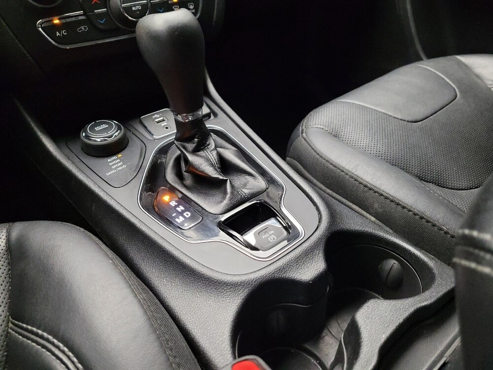 2019 Jeep Cherokee in Eastpointe, MI 48021 - 18055420 26