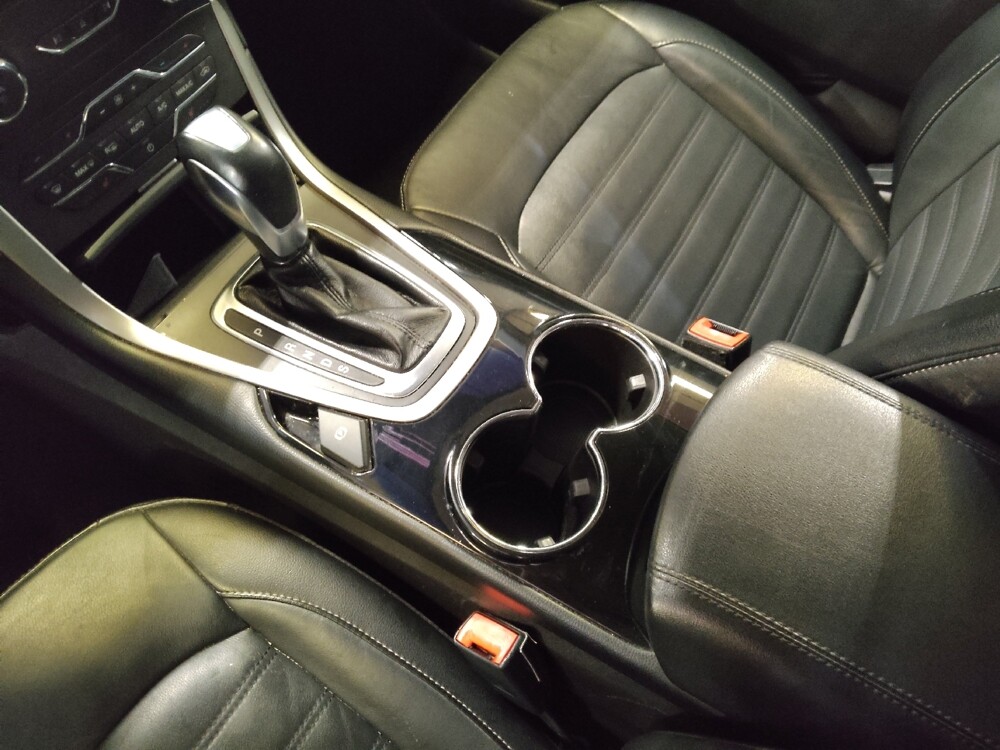 2017 Ford Edge in Hialeah, FL 33014 - 18055453 26