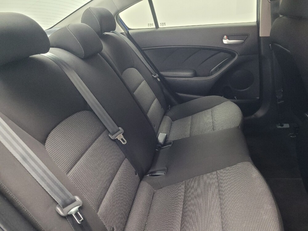 2018 Kia Forte in Highland, IN 46322 - 18055488 19