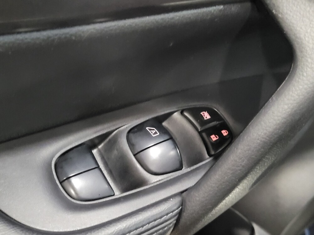 2015 Nissan Rogue in Plymouth Meeting, PA 19462 - 18055517 27