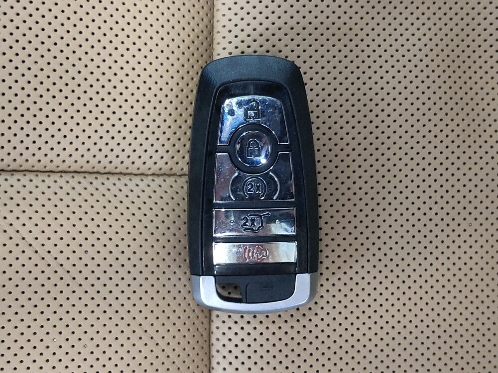 2020 Lincoln Corsair in Cincinnati, OH 45255 - 18055531 32