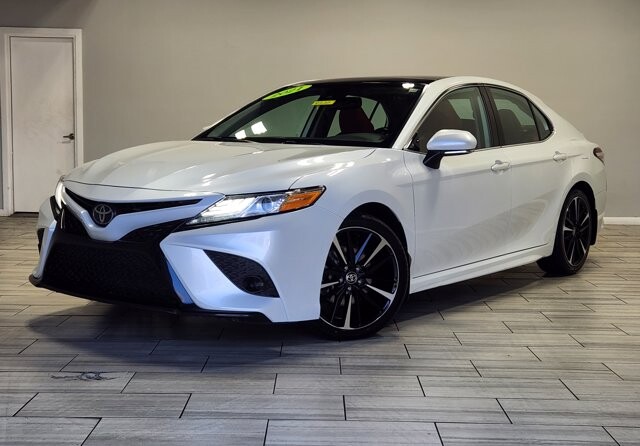 2020 Toyota Camry in Cinnaminson, NJ 08077 - 18055553