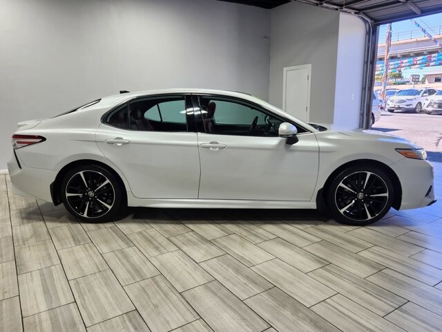 2020 Toyota Camry in Cinnaminson, NJ 08077 - 18055553 6