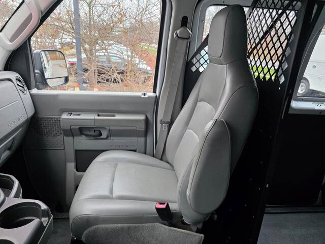 2013 Ford E-250 and Econoline 250 in Blauvelt, NY 10913 - 18055567 24