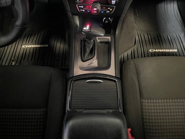 2017 Dodge Charger in Conyers, GA 30094 - 18055575 14