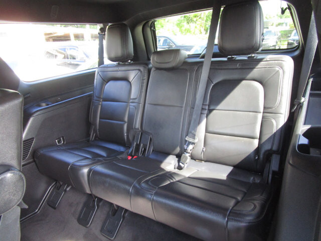 2018 Lincoln Navigator L in Tampa, FL 33604-6914 - 18055585 17