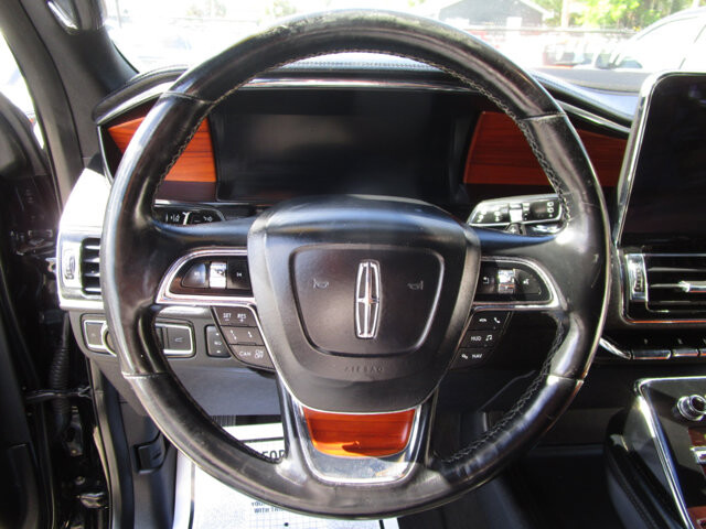 2018 Lincoln Navigator L in Tampa, FL 33604-6914 - 18055585 4