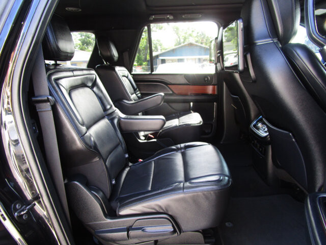 2018 Lincoln Navigator L in Tampa, FL 33604-6914 - 18055585 14
