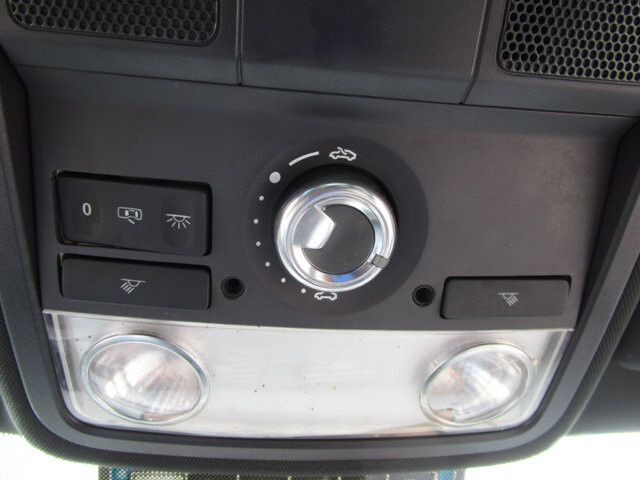 2018 Volkswagen Passat in Tampa, FL 33604-6914 - 18055586 14