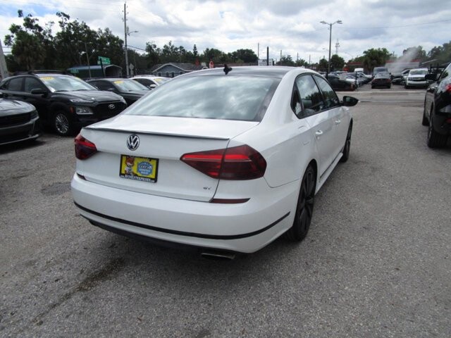 2018 Volkswagen Passat in Tampa, FL 33604-6914 - 18055586 24