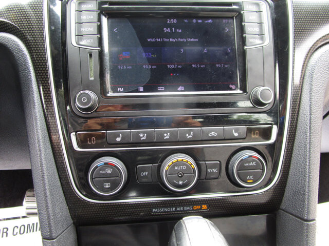 2018 Volkswagen Passat in Tampa, FL 33604-6914 - 18055586 5