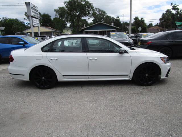 2018 Volkswagen Passat in Tampa, FL 33604-6914 - 18055586 29