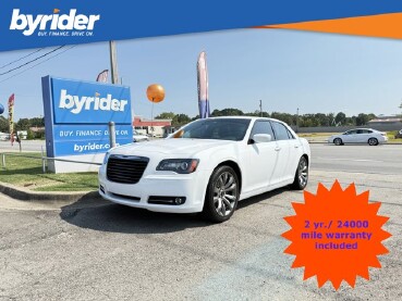 2014 Chrysler 300 in Conway, AR 72032