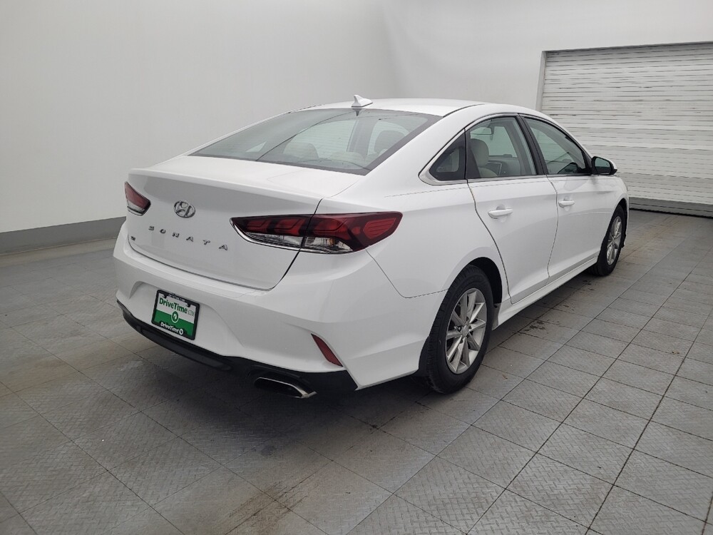 2018 Hyundai Sonata in Tampa, FL 33612 - 18055629 9