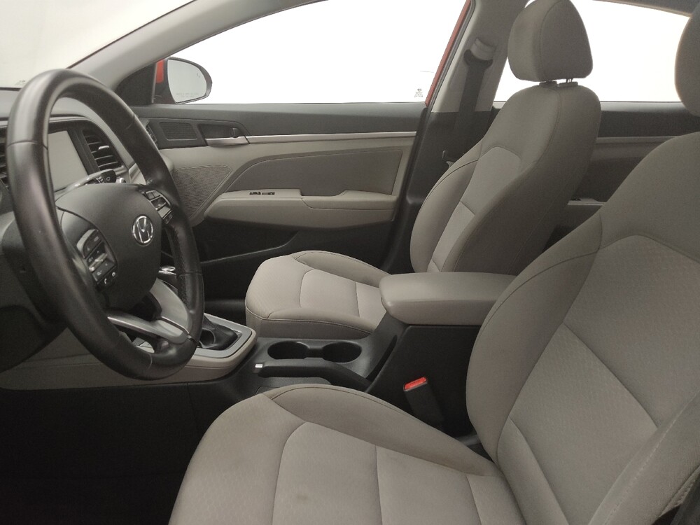 2019 Hyundai Elantra in Midlothian, IL 60445 - 18055999 17