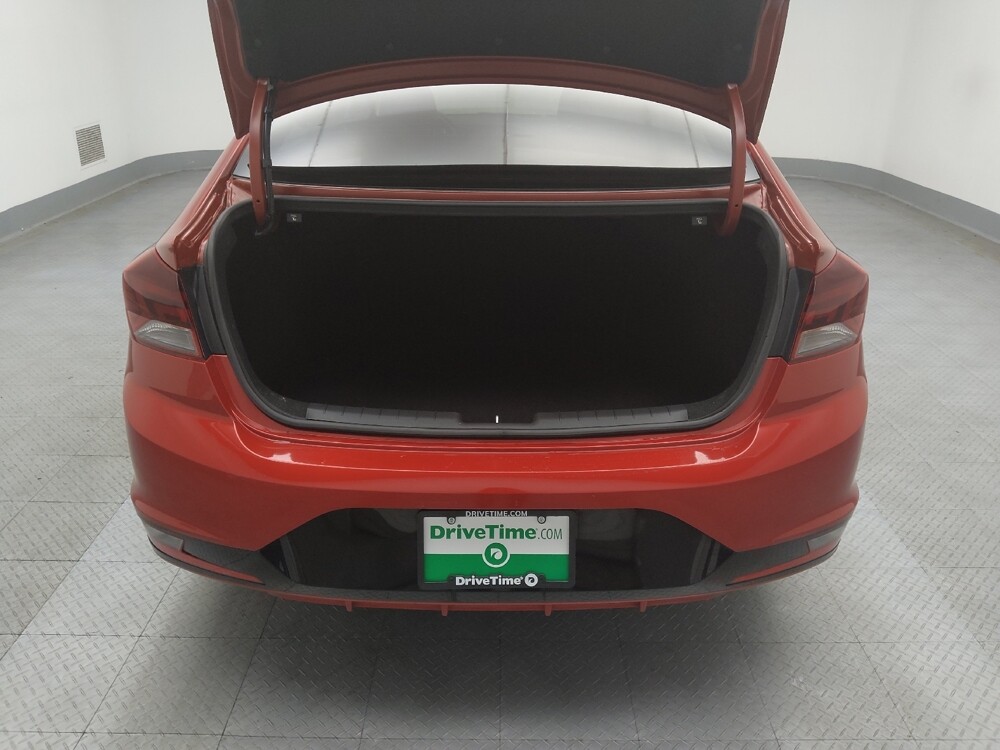 2019 Hyundai Elantra in Midlothian, IL 60445 - 18055999 29