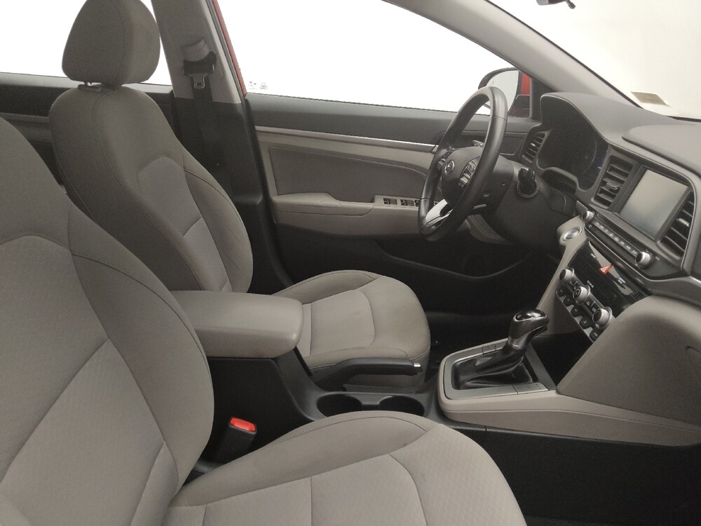 2019 Hyundai Elantra in Midlothian, IL 60445 - 18055999 21