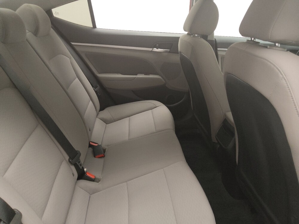 2019 Hyundai Elantra in Midlothian, IL 60445 - 18055999 19