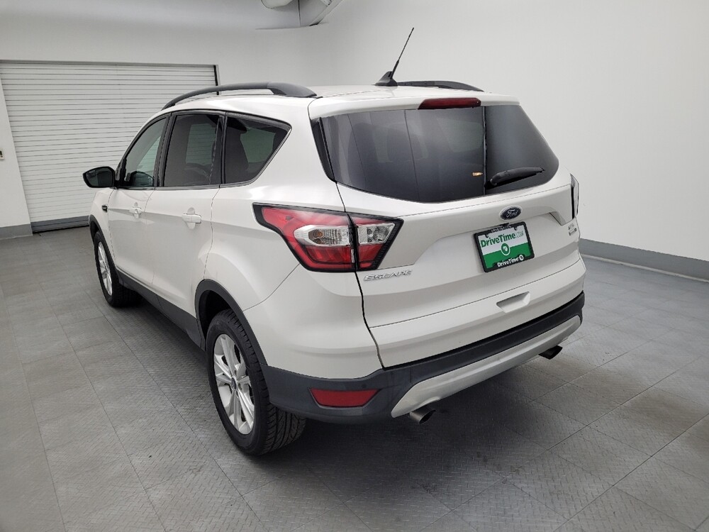 2018 Ford Escape in Miamisburg, OH 45342 - 18056108 5