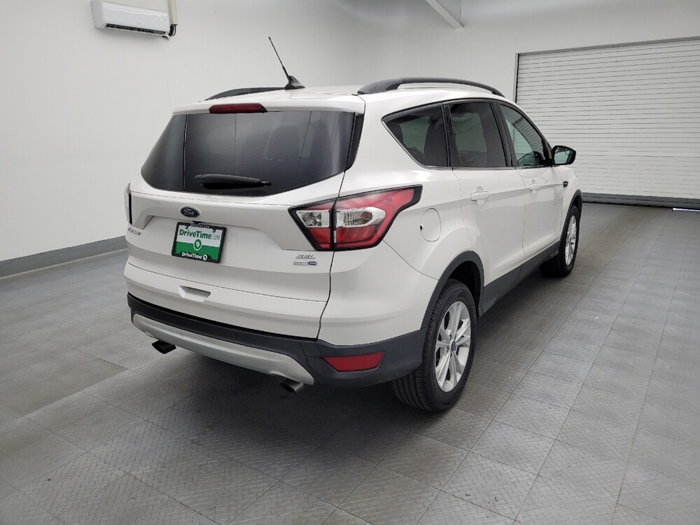 2018 Ford Escape in Miamisburg, OH 45342 - 18056108 9