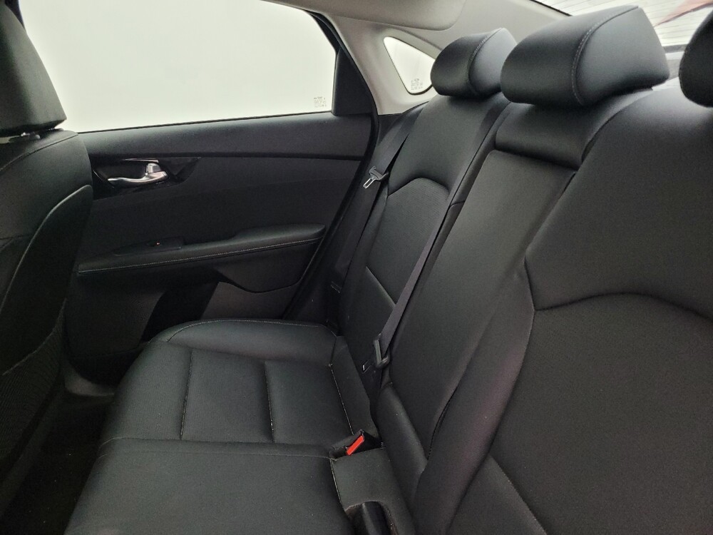 2019 Kia Forte in Fort Myers, FL 33907 - 18056118 18