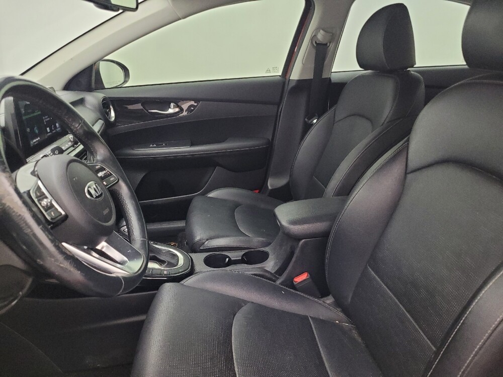 2019 Kia Forte in Fort Myers, FL 33907 - 18056118 17