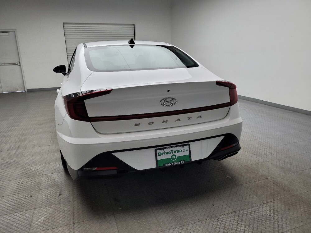 2022 Hyundai Sonata in Grand Rapids, MI 49508 - 18056307 6