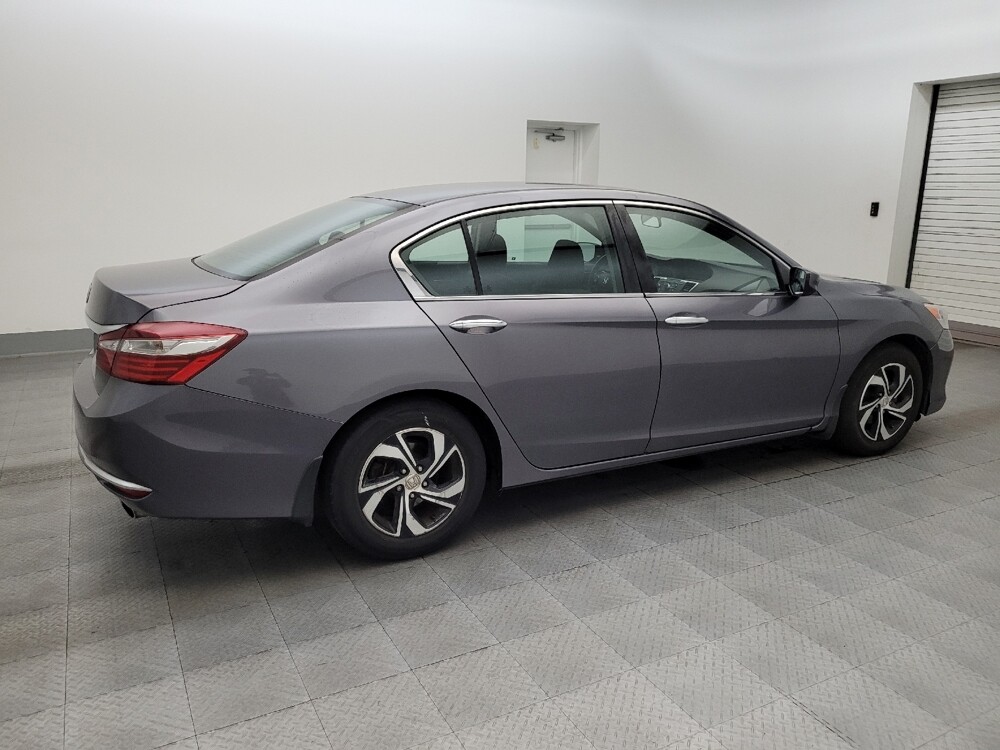2017 Honda Accord in Glendale, AZ 85301 - 18056372 10
