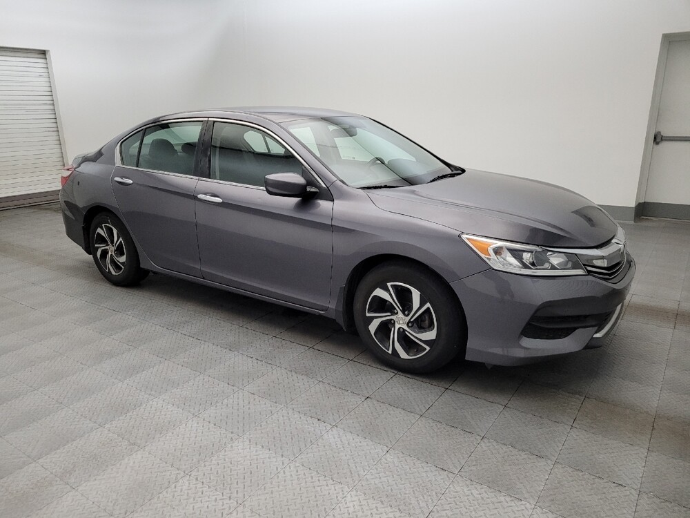 2017 Honda Accord in Glendale, AZ 85301 - 18056372 11