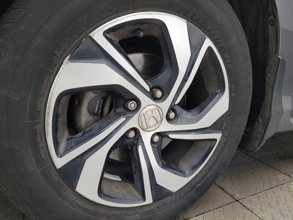 2017 Honda Accord in Glendale, AZ 85301 - 18056372 31