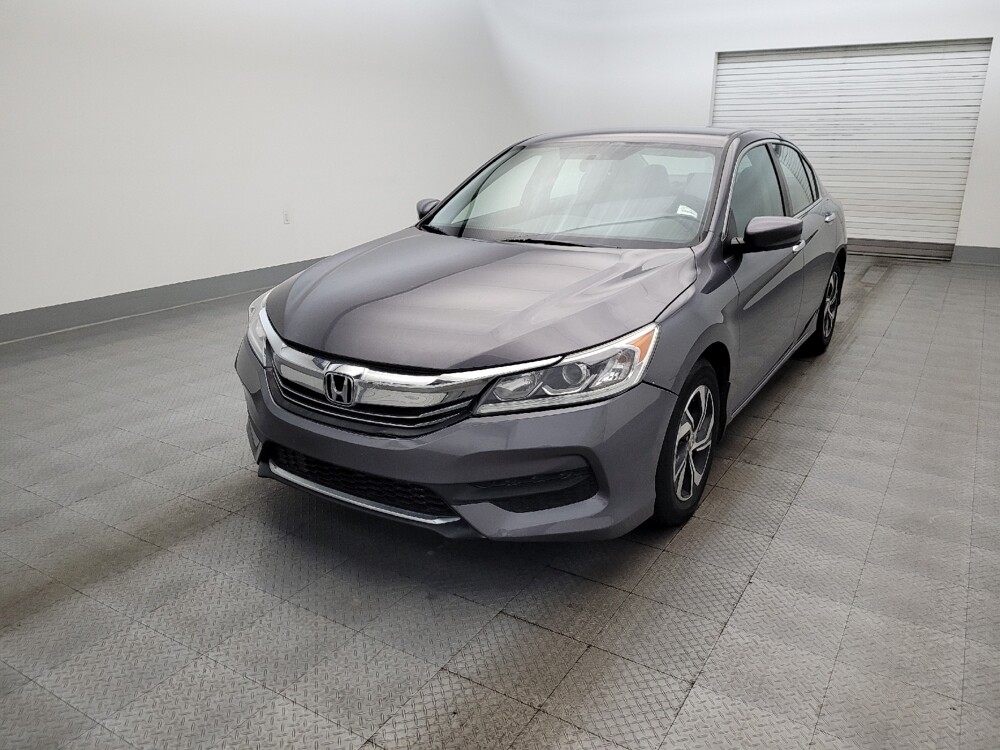 2017 Honda Accord in Glendale, AZ 85301 - 18056372 15