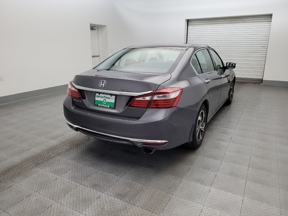 2017 Honda Accord in Glendale, AZ 85301 - 18056372 7