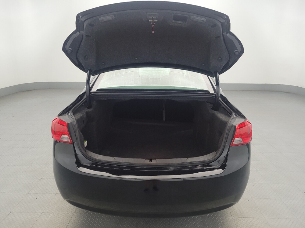 2017 Chevrolet Impala in Pittsburgh, PA 15236 - 18056419 29