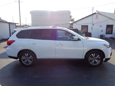 2018 Nissan Pathfinder in Lebanon, TN 37087-3302