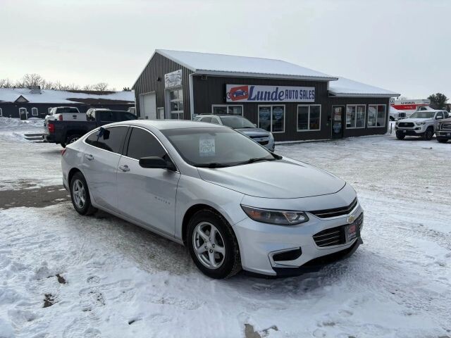 2016 Chevrolet Malibu in Wadena, MN 56482 - 18056494 8