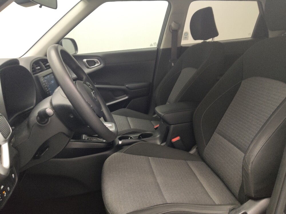 2020 Kia Soul in Union City, GA 30291 - 18056530 17