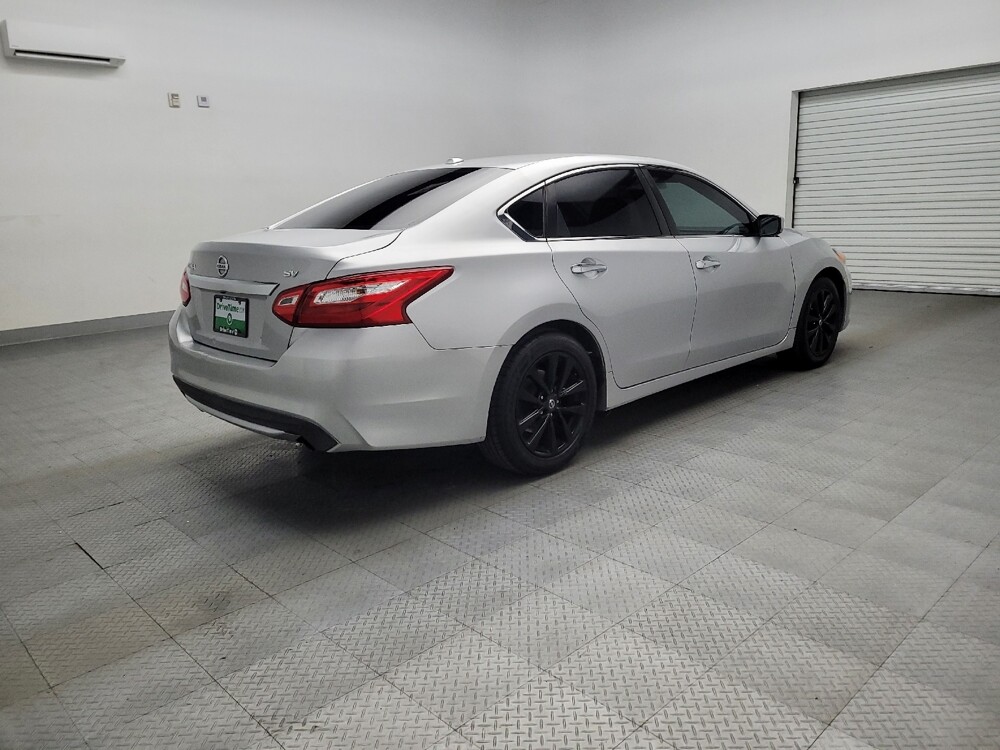 2016 Nissan Altima in Fort Worth, TX 76116 - 18056560 9