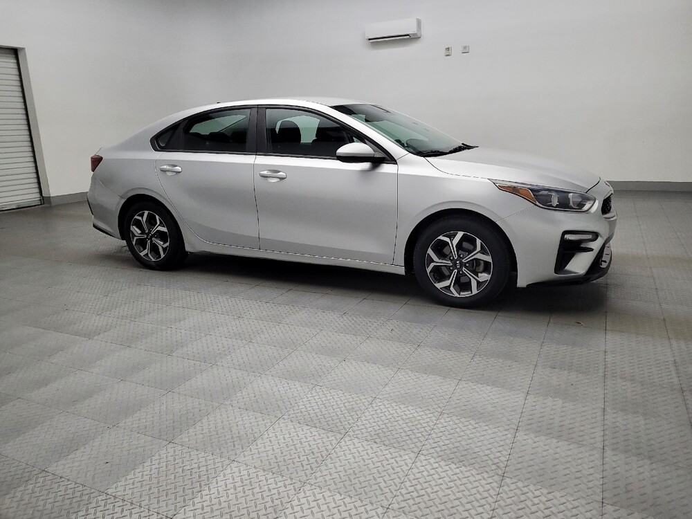 2019 Kia Forte in Lewisville, TX 75067 - 18056579 11