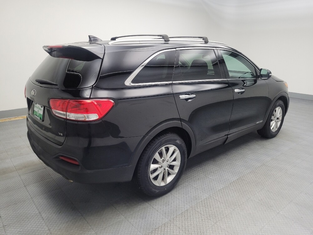 2017 Kia Sorento in Lombard, IL 60148 - 18056688 10