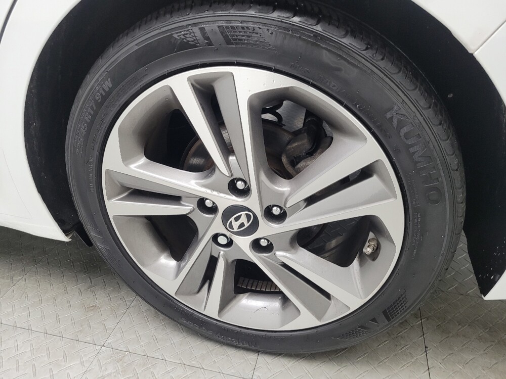2018 Hyundai Elantra in Des Moines, IA 50310 - 18056689 31