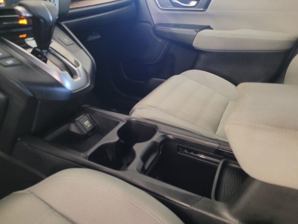 2019 Honda CR-V in Clearwater, FL 33764 - 18056733 26