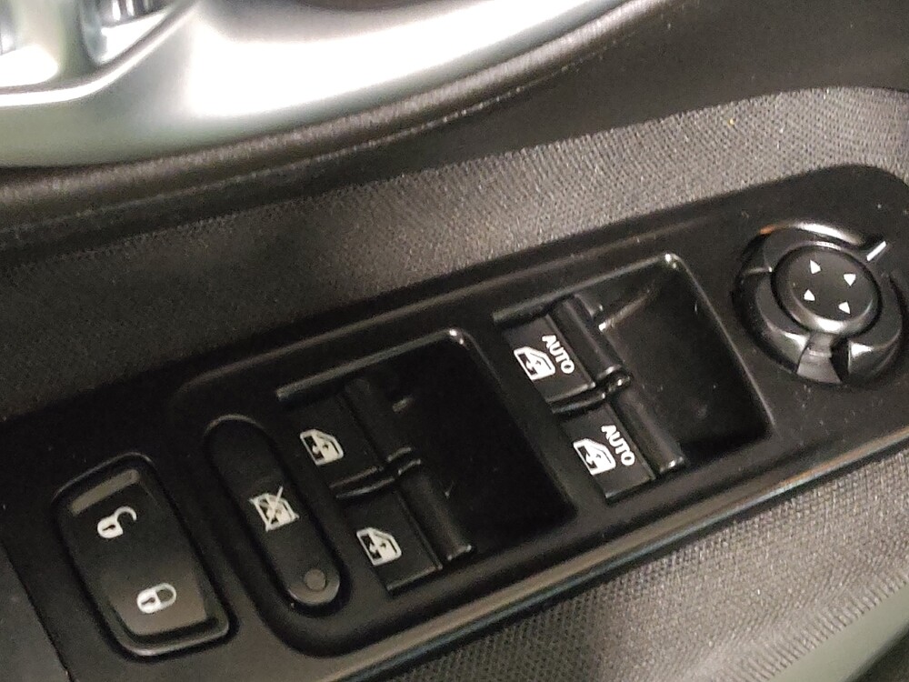 2020 Jeep Renegade in El Paso, TX 79907 - 18056738 27