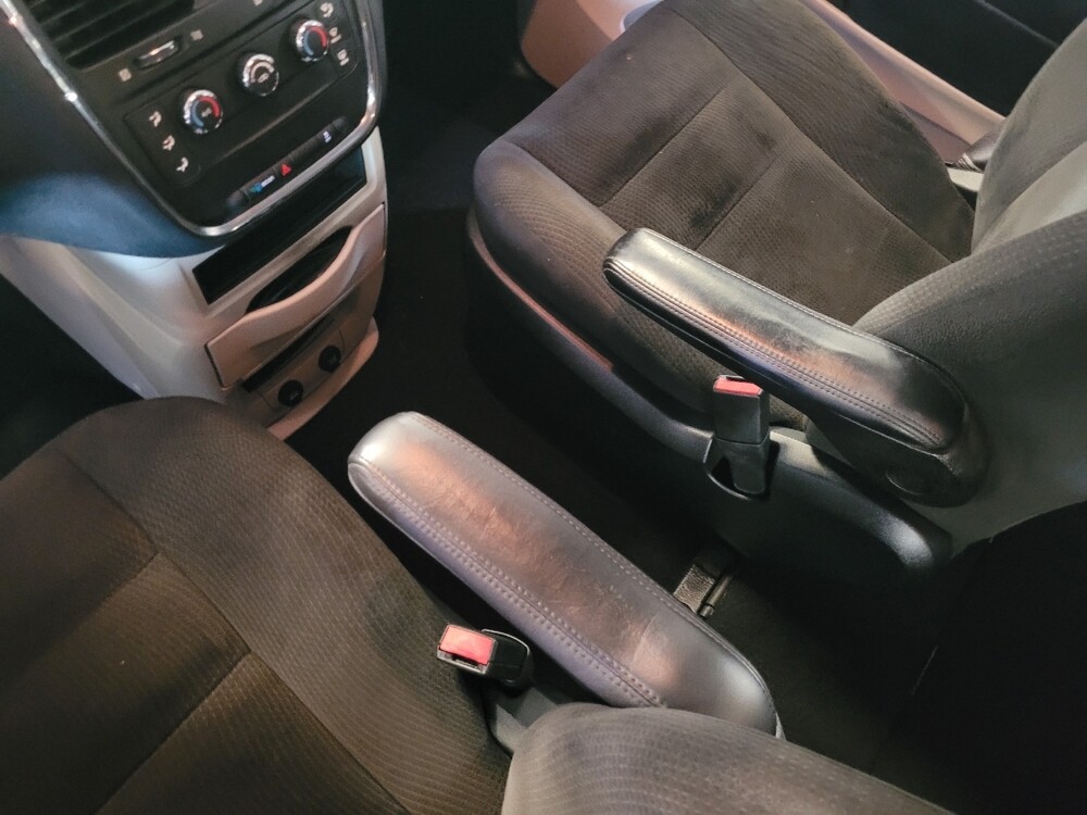 2015 Dodge Grand Caravan in Jacksonville, FL 32225 - 18056798 26