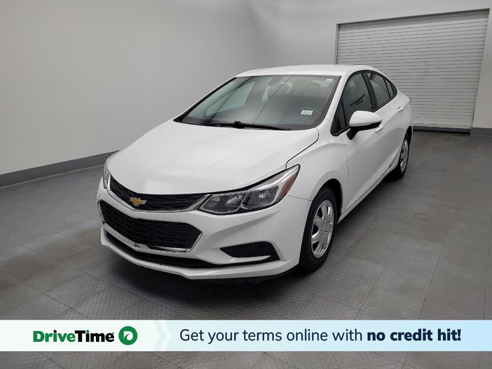 2018 Chevrolet Cruze in Cincinnati, OH 45255 - 18056801