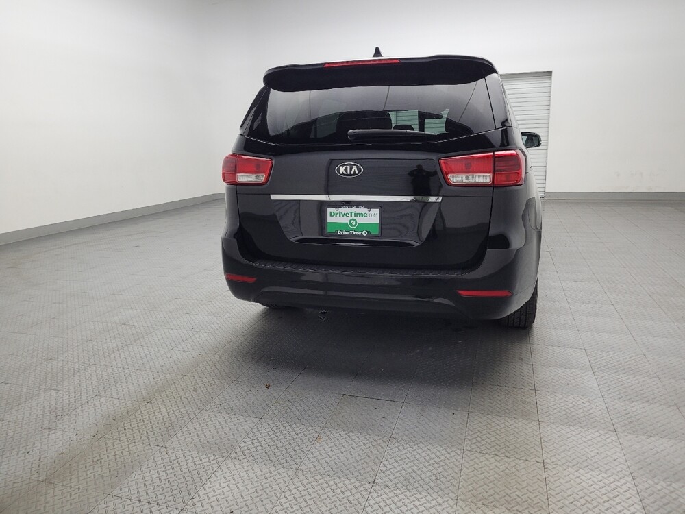 2017 Kia Sedona in Plano, TX 75074 - 18056822 7
